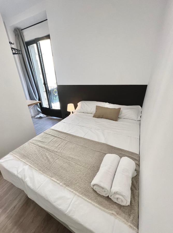 Hotel Casa De Huespedes Mi Lla Madryt Zewnętrze zdjęcie